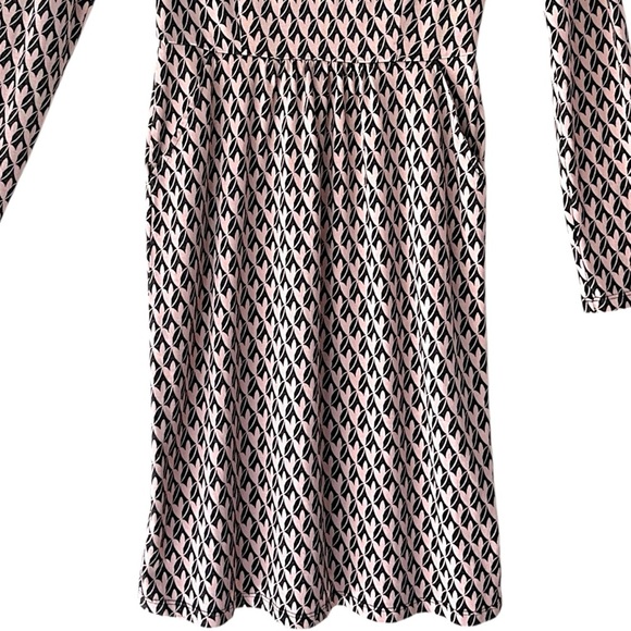 Boden | NWOT ROMILLY PINK HEARTS DRESS LONG SLEEVE COTTON JERSEY | SIZE 2 - Picture 3 of 11